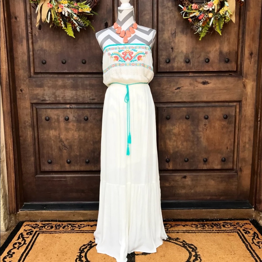 BEAUTIFUL MAXI DRESS